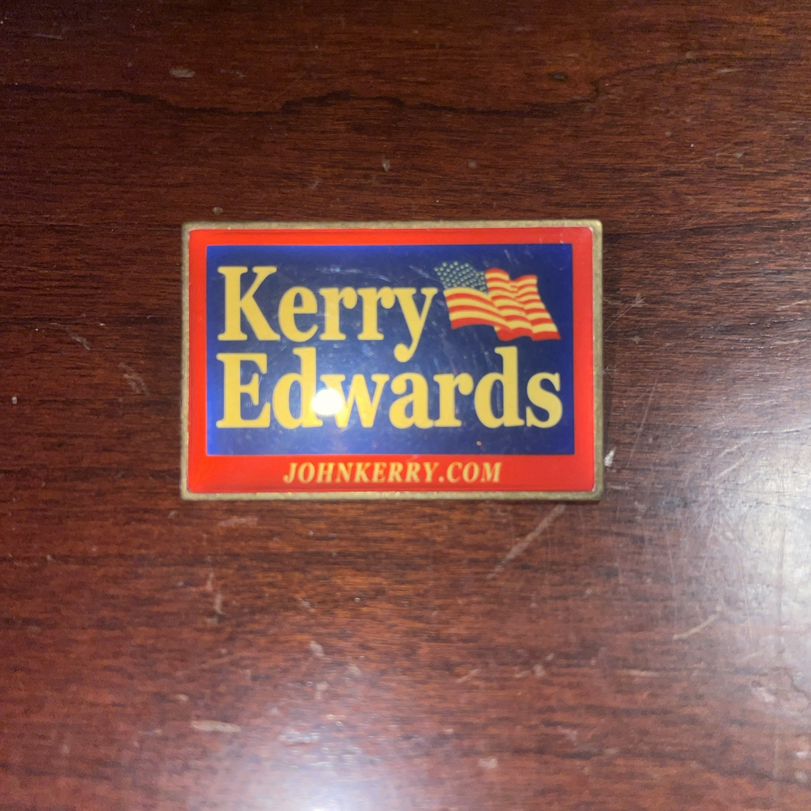 Kerry Edwards Pin Back A Stronger America www.johnkerry.com” 2004 Campaign Sign