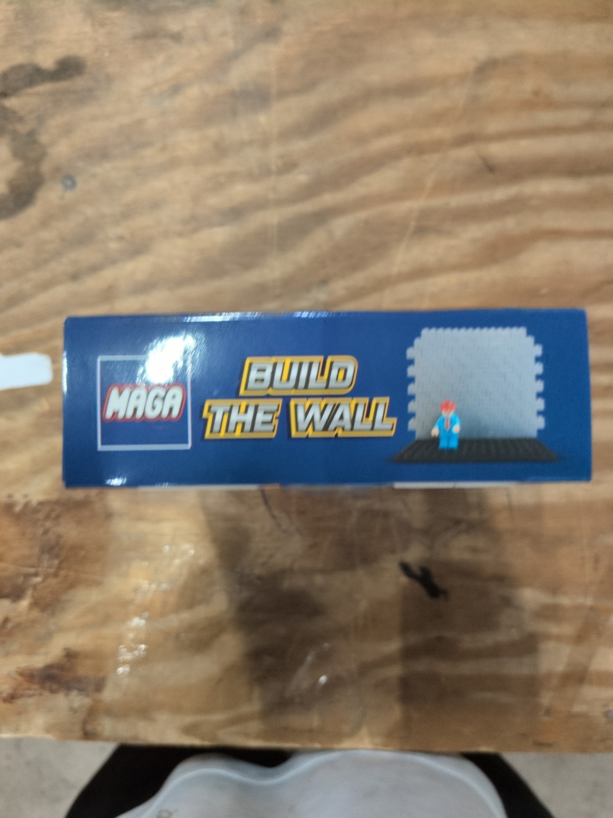 Build the Wall MAGA – SIMILAR TO LEGO – w/ TRUMP FIGURE!!! Factory Sealed NEW