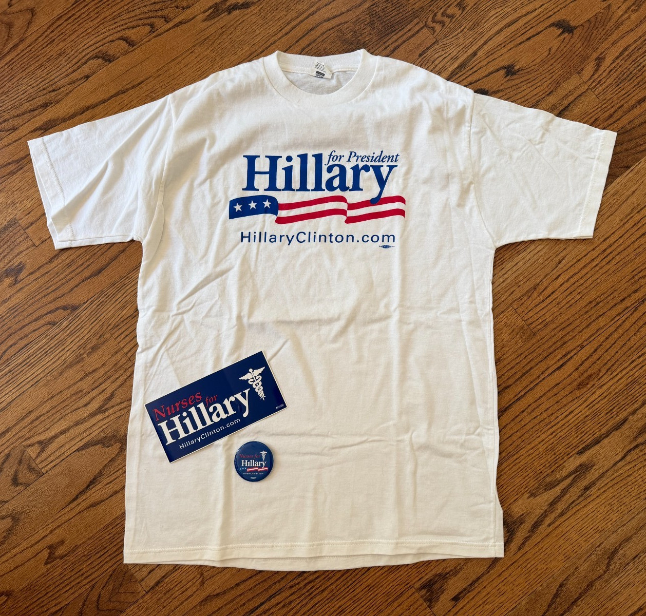 NEW!!! 2008 “Hillary for President” Campaign T-Shirt, L, sticker, button