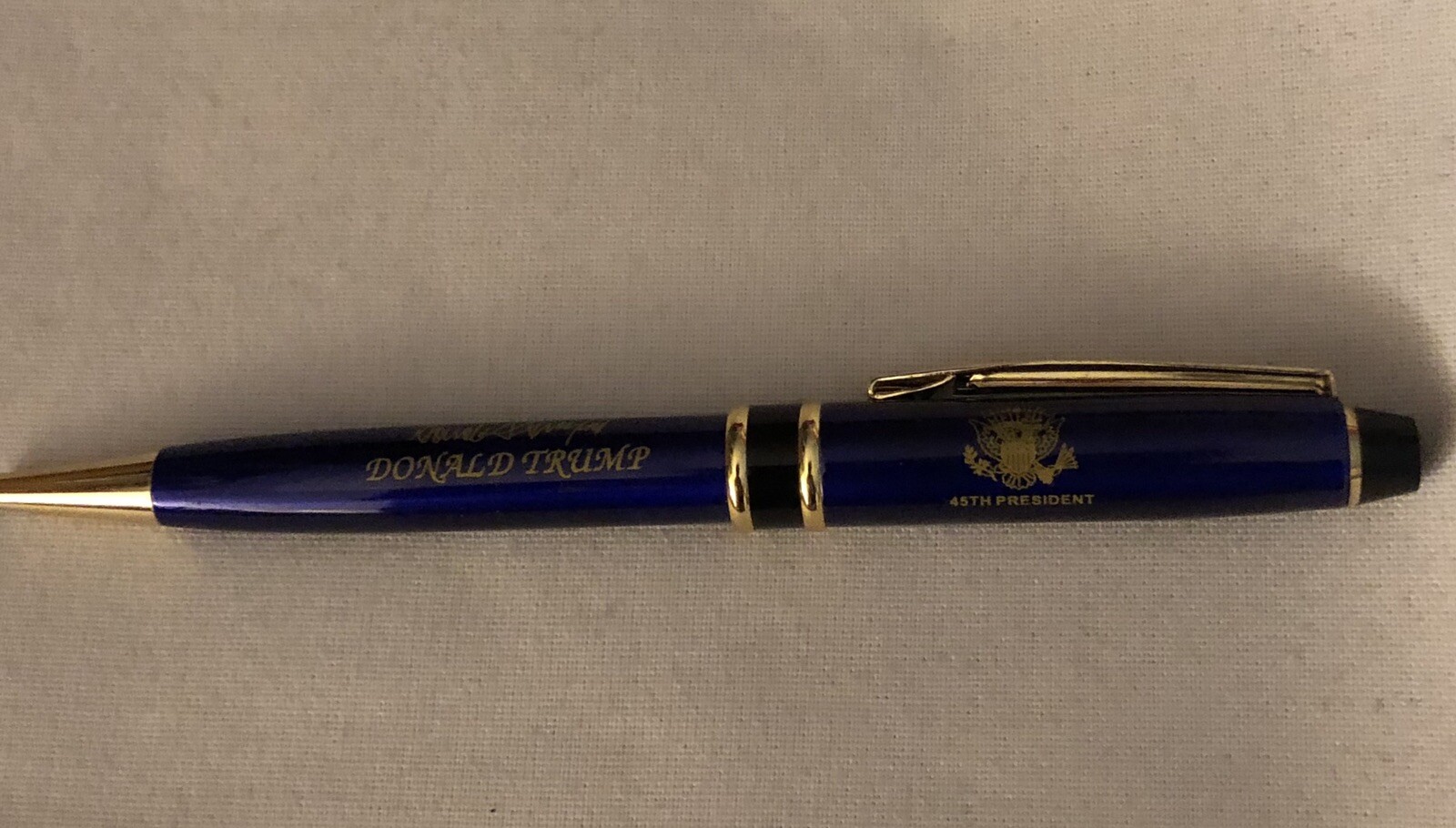 2 PENS WHITE HOUSE BLUE METAL + EAGLE SEAL PEN RED + FUN MONEY REPUBLICAN MAGA