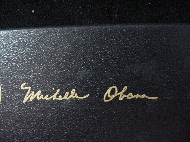 Presidential seal First Lady MICHELLE OBAMA BLACK Ballpoint Pen -Free Shipping