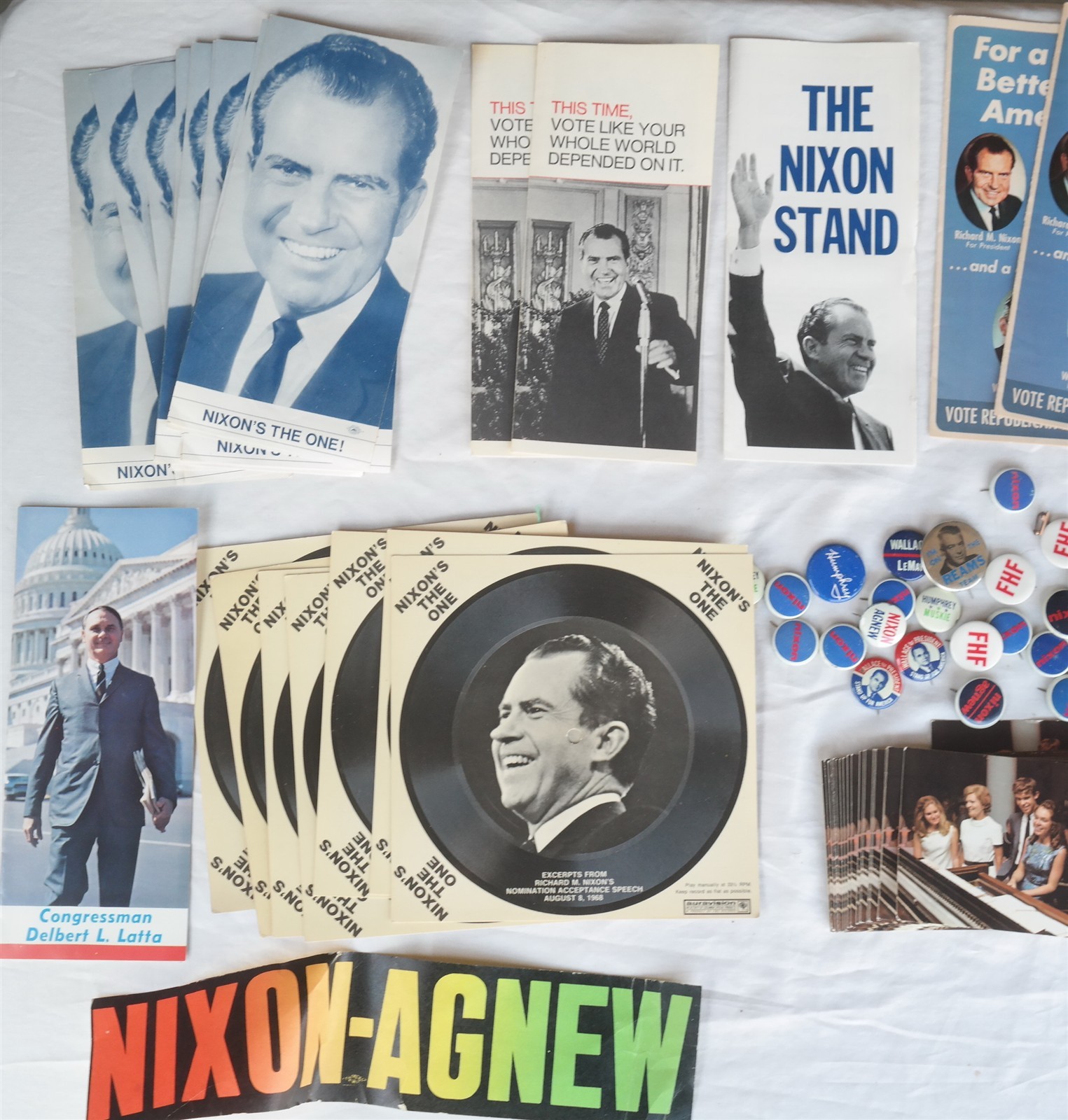 Vtg (84) Pcs Richard Nixon Campaign button Records Pamphlets Post cards stickers