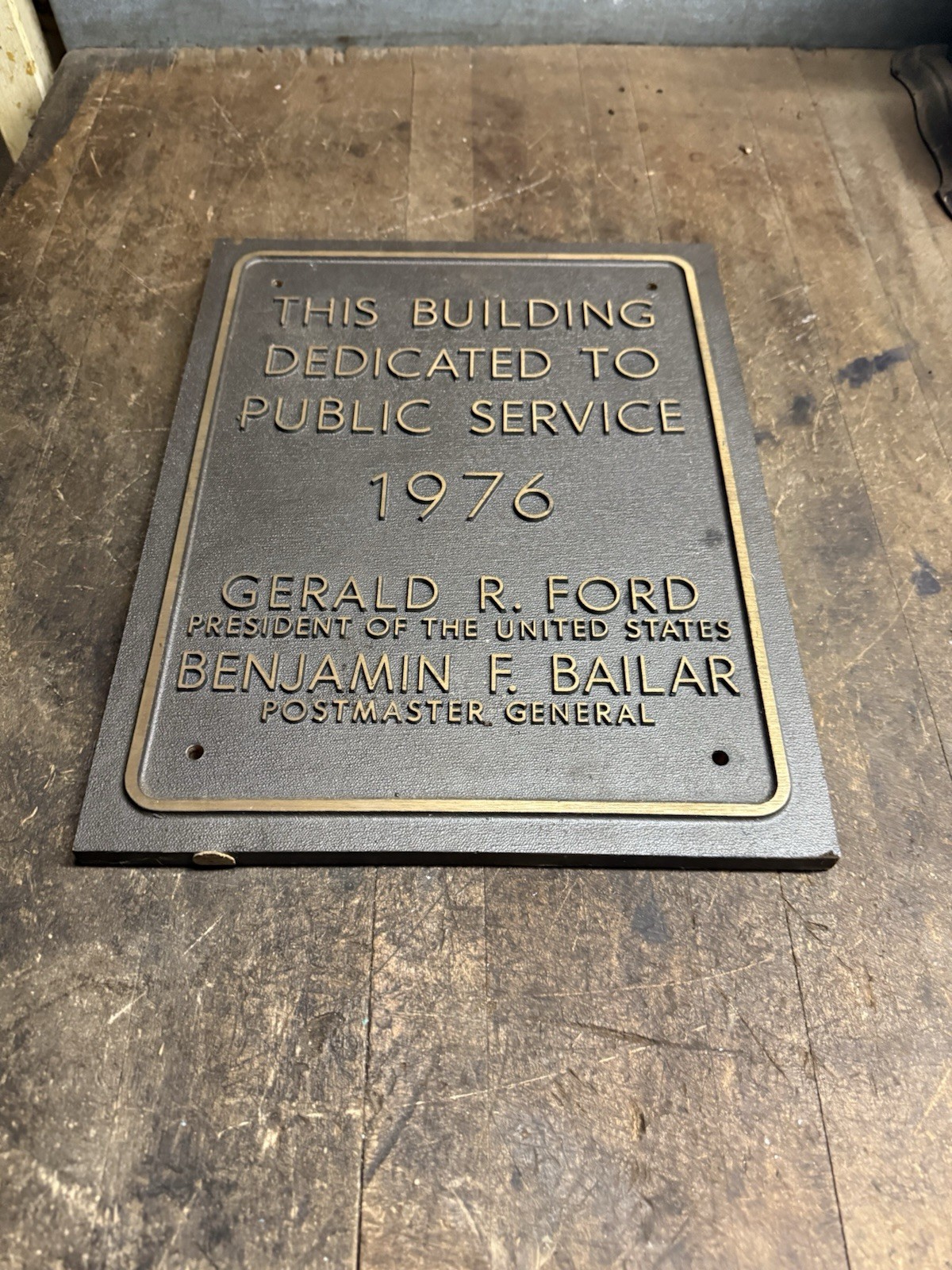 Building Dedicated Public Service Gerald Ford President Post Office Sign Plaque
