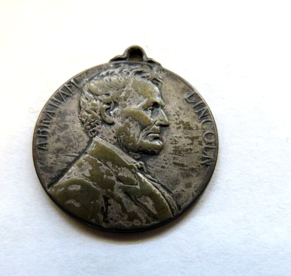 ABRAHAM LINCOLN PENDENT BY WHITEHEAD & HOAG