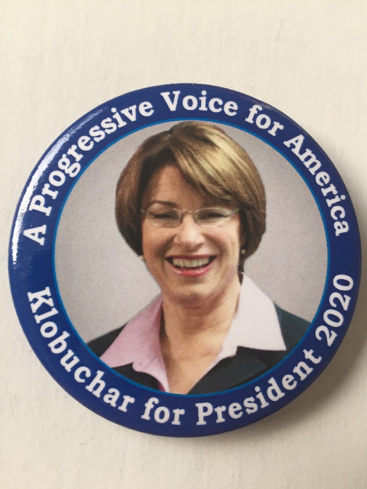 2020 Senator Amy Klobuchar for President 2.25″ Button “A Progressive Voice” Pin