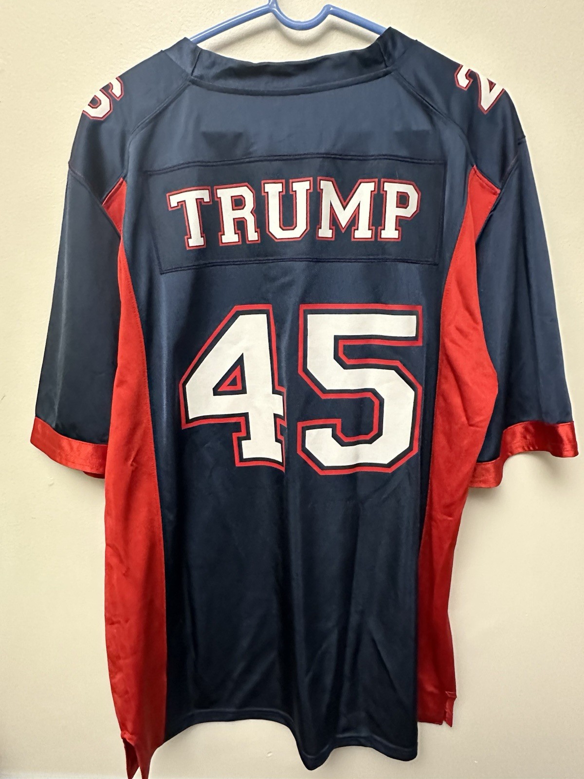2016 Donald J Trump Official Football Jersey- Super Rare Size Large