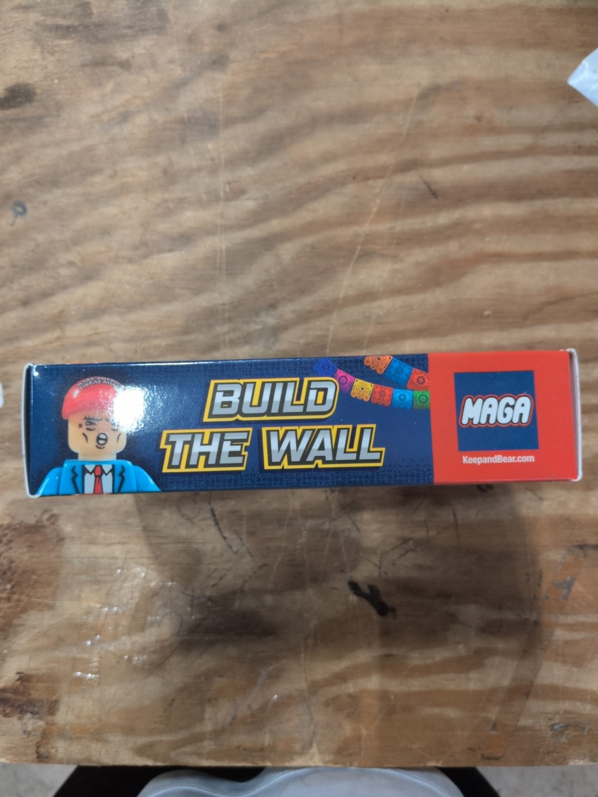 Build the Wall MAGA – SIMILAR TO LEGO – w/ TRUMP FIGURE!!! Factory Sealed NEW