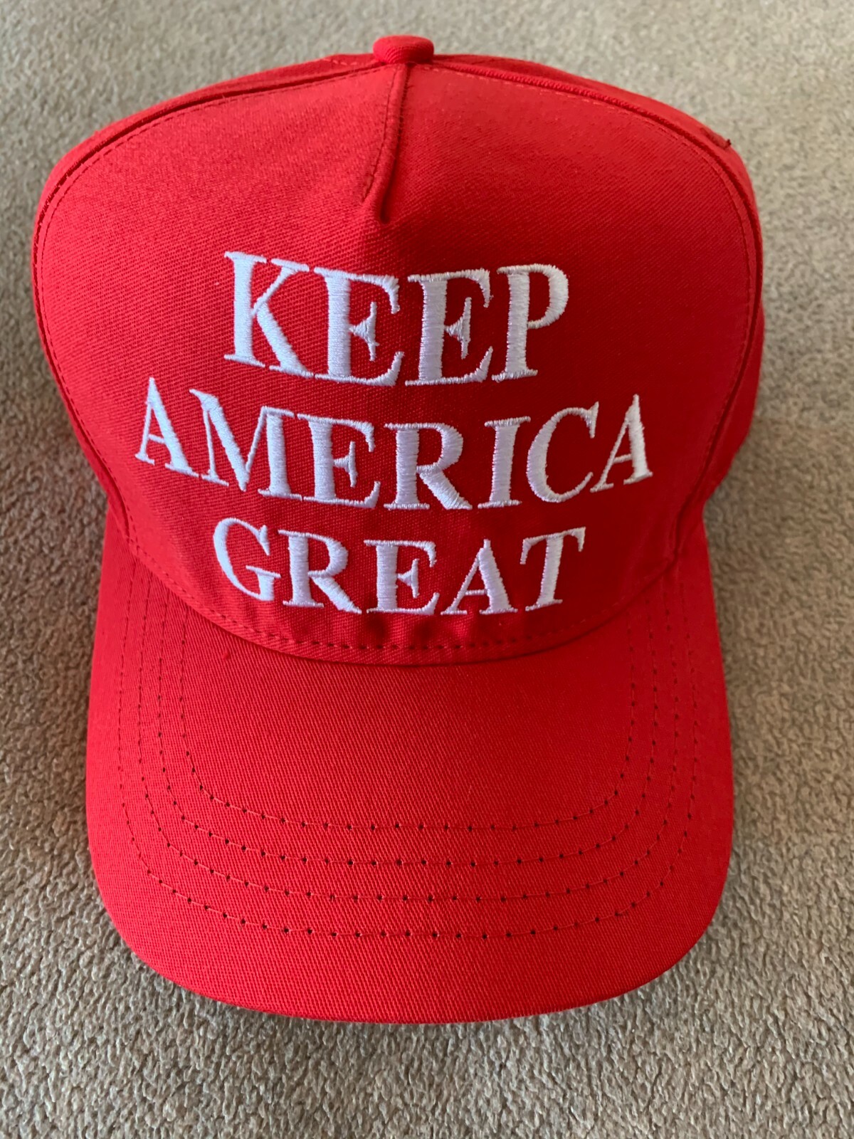 2020 DONALD TRUMP ☆OFFICIAL☆ KEEP AMERICA GREAT ☆AUTHENTIC☆ RED CALI-FAME CAP