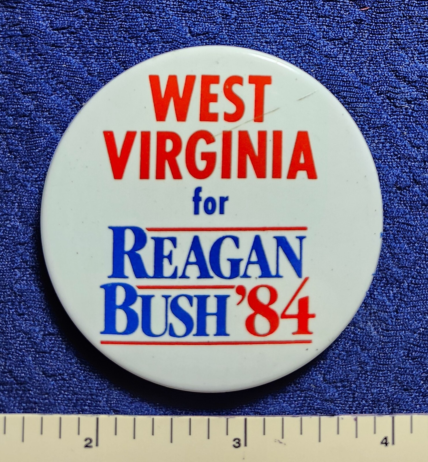 WEST VIRGINIA REAGAN BUSH 1984 RE-ELECTION GOP POLITICAL ELECTION PINBACK BUTTON