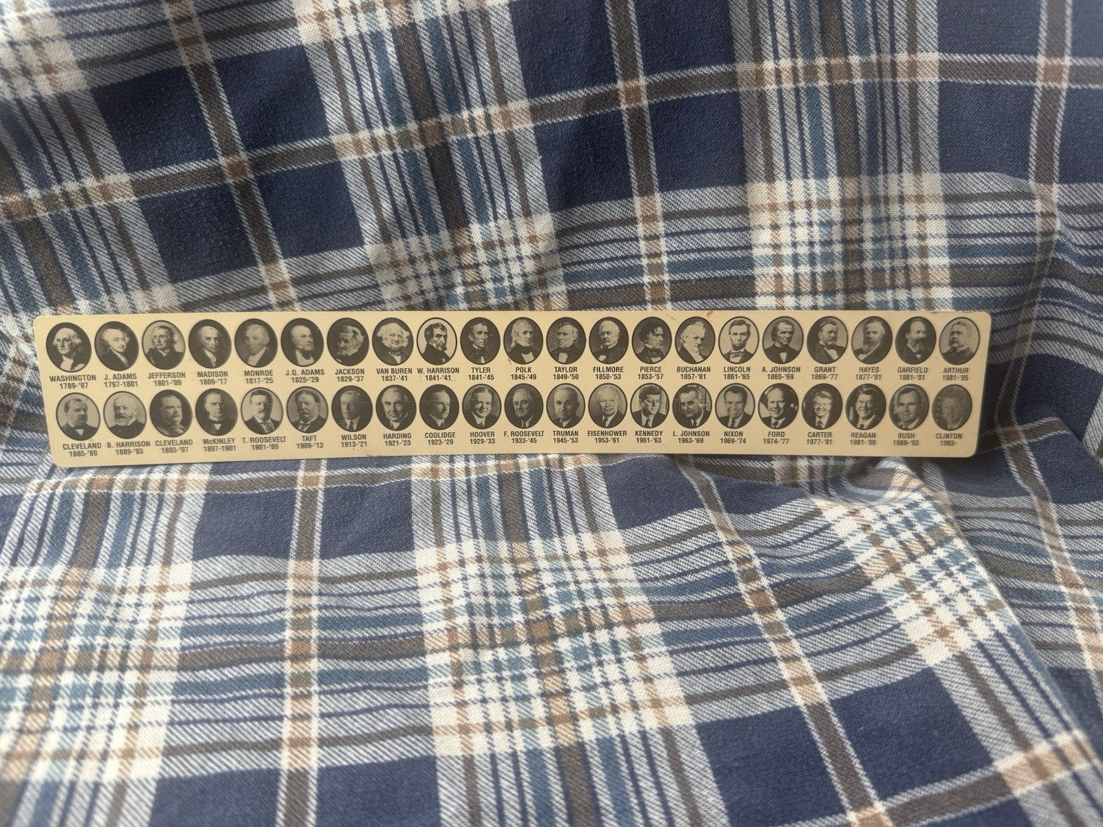 1993 12 Inch Plastic Ruler Flags, Star Spangled Banner, US Presidents. (B1)