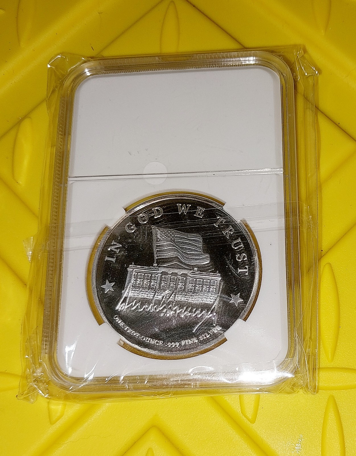 2025 DONALD TRUMP 45th US PRESIDENT FIRST EDT SILVER PLATED MEDALLION COIN MEDAL