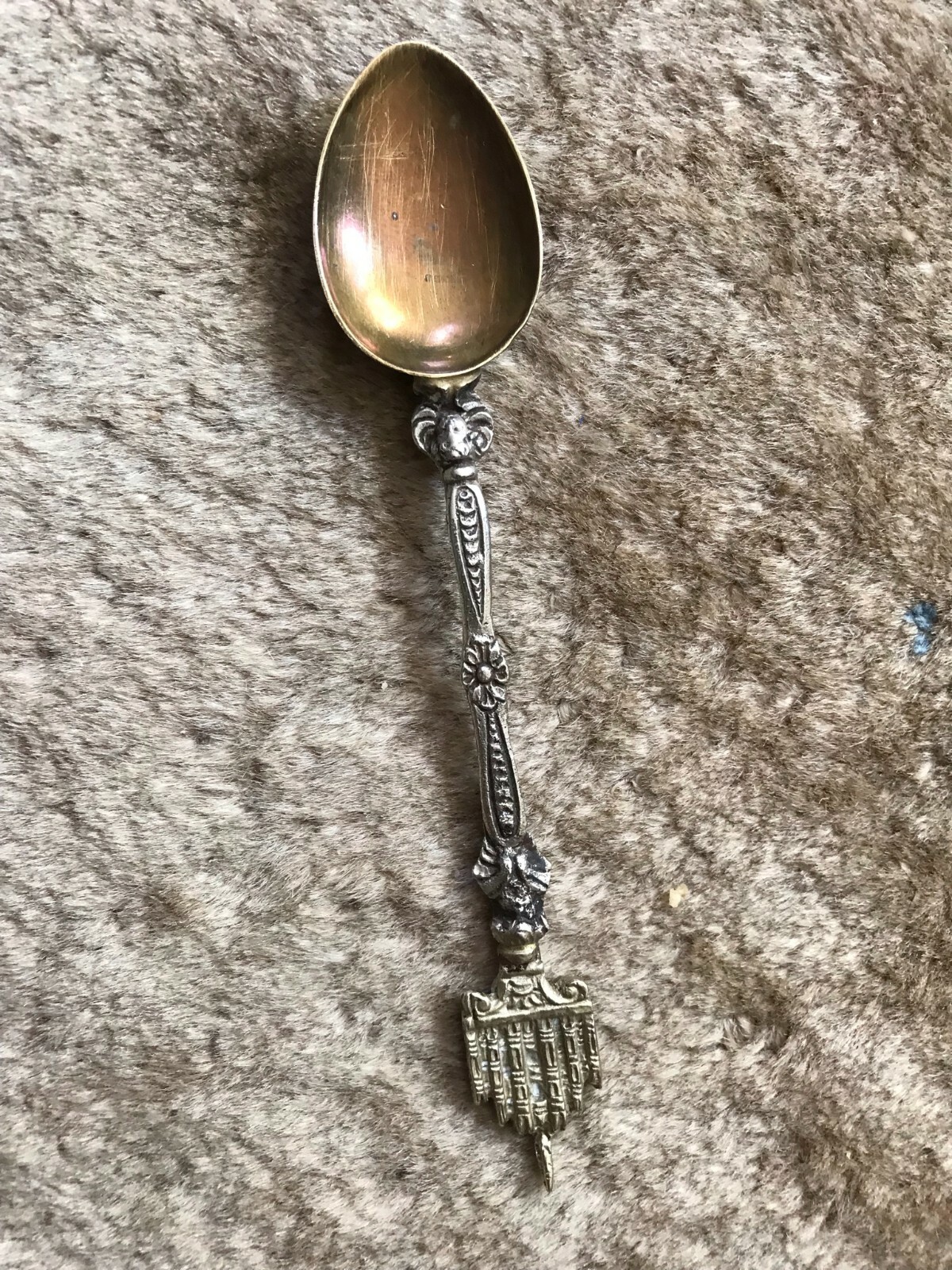 Vintage / Antique Silver Plated souvenir spoon w/ angel & church building 5.25“L
