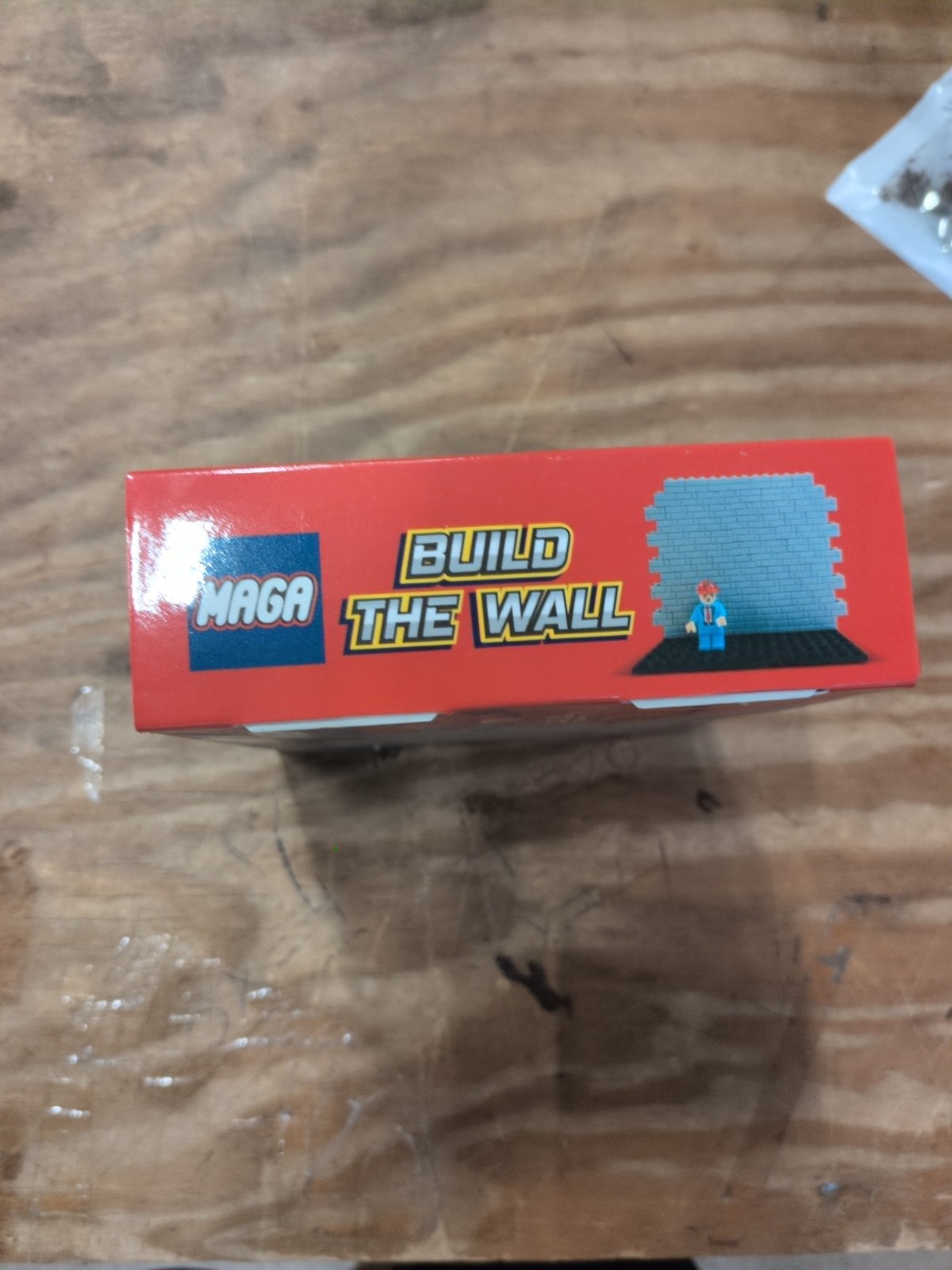 Build the Wall MAGA – SIMILAR TO LEGO – w/ TRUMP FIGURE!!! Factory Sealed NEW