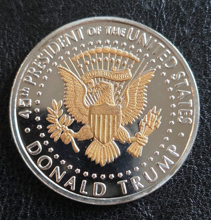 Donald Trump 2020 Keep American Great Commemorative Coin Silver Gold Plated