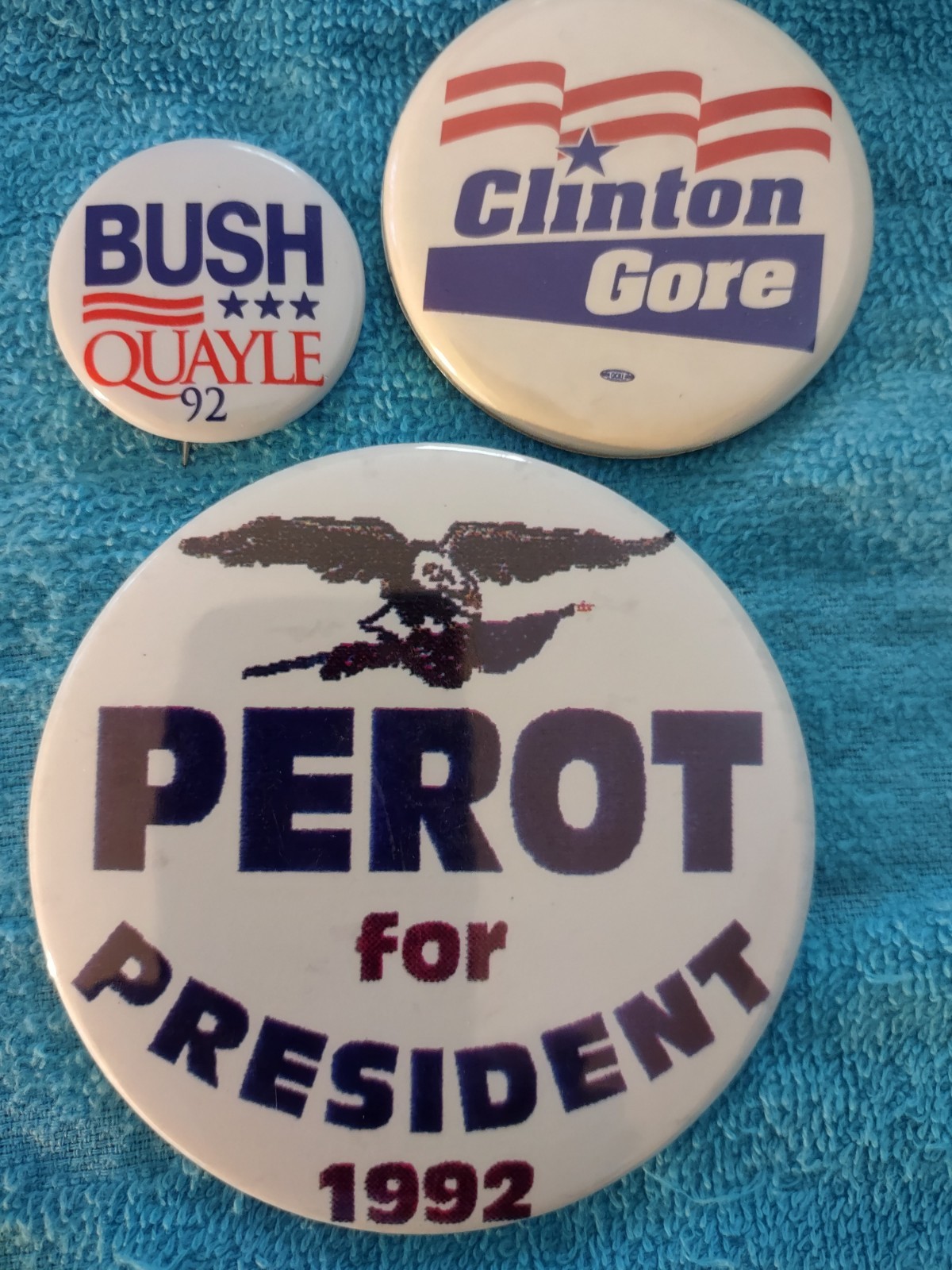 Lot 6 1990s Campaign Buttons As Ross Perot, Clinton Gore, Bush Quayle & E Warren