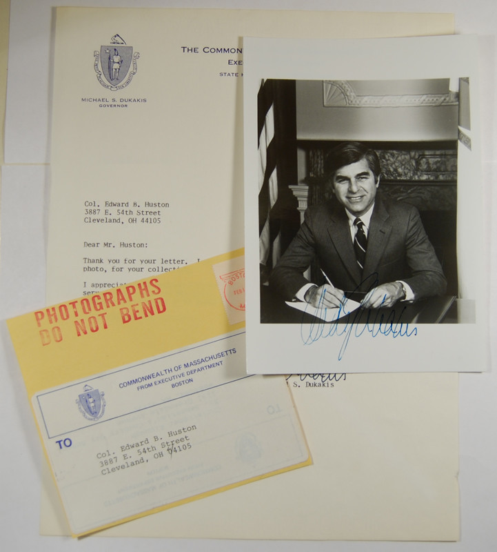1985 MICHAEL DUKAKIS 5 X 7 AUTOGRAPHED PHOTOGRAPH W/ AUTOGRAPHED LETTER EXC