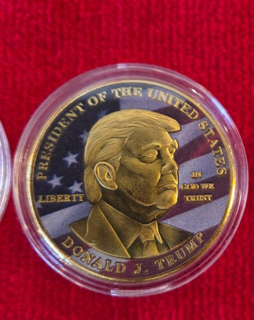 President Donald Trump Keep America Great Gold Silver Token Coin Coins Lot of 4