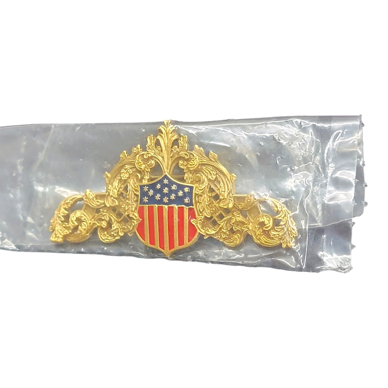 White House Historical Association WHHA US Shield Brooch Gold Filigree Pin