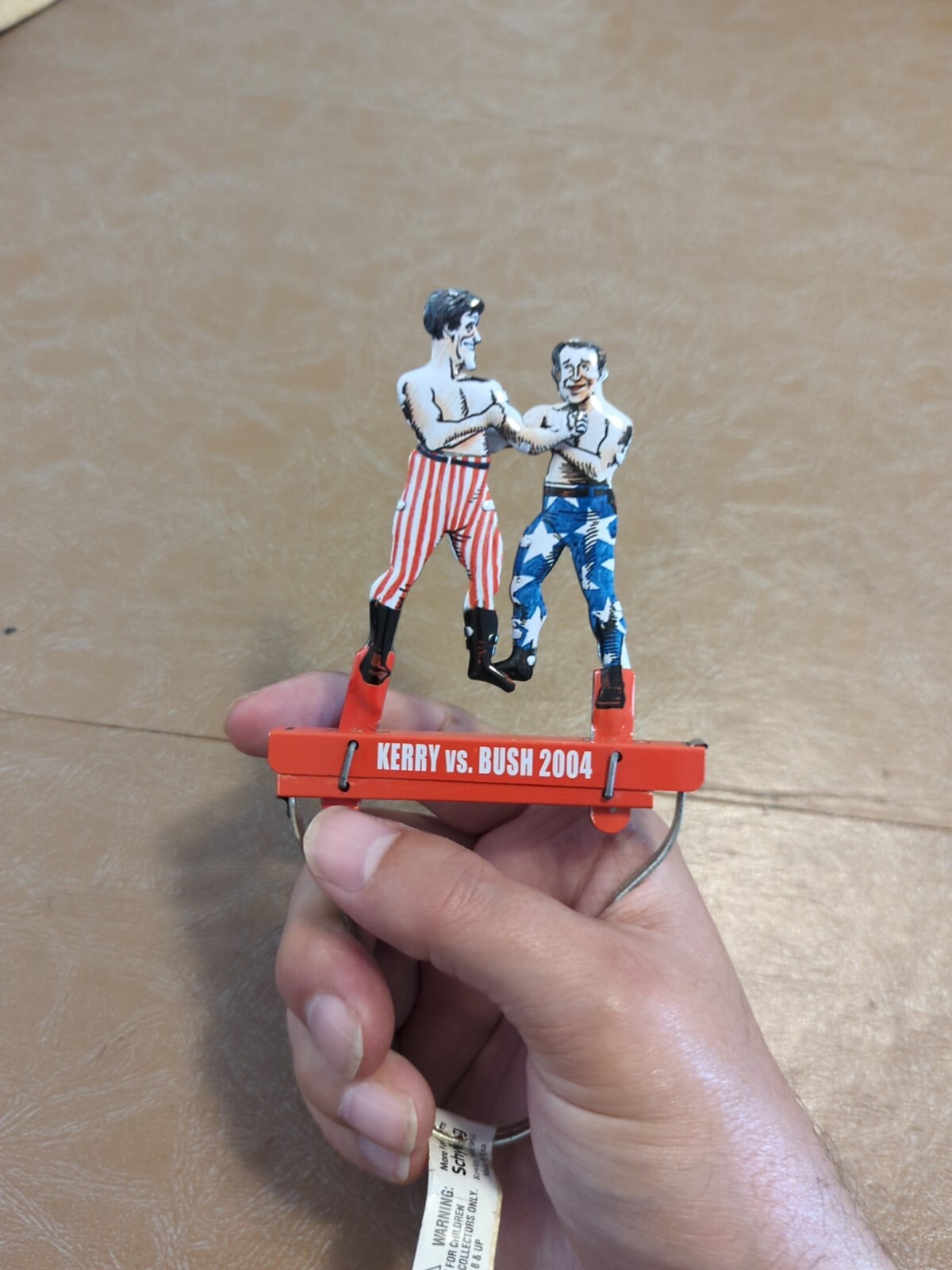 Kerry vs Bush Boxing 2004 Political Tin Puppet Toy Hand Squeezer Presidential