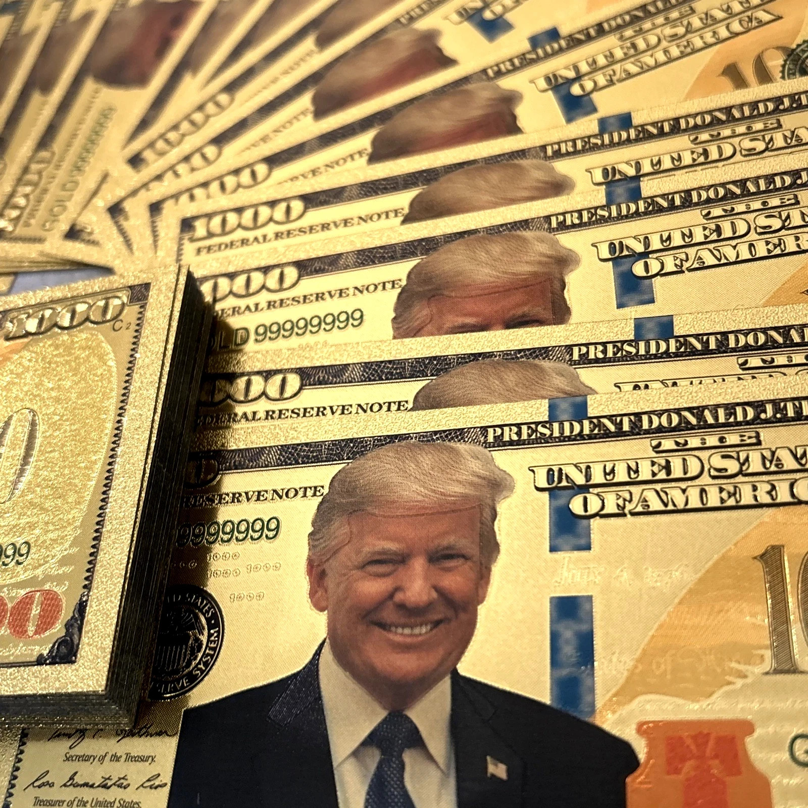 100 PC LOT-24K GOLD Plated Foil Novelty Banknotes TRUMP $1000 MAGA
