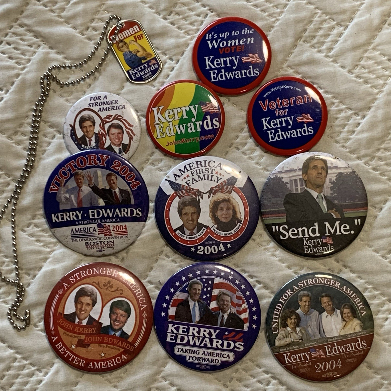 11 PIECE LOT John Kerry John Edward’s 2004 Campaign Buttons And Necklace Vintage