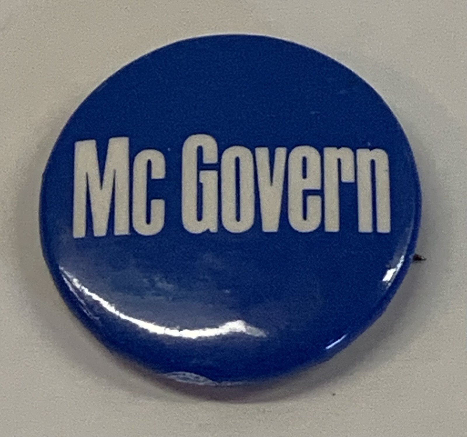 McGovern Blue Pin Back Political Button 1 1/4″ Diameter Union Made 1972