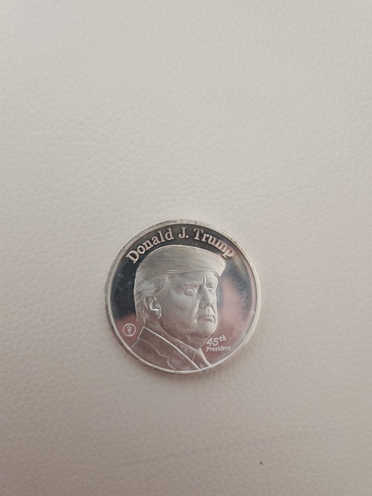 Donald J. Trump Coin, 45th Presidency, 1 Troy .999 Ag