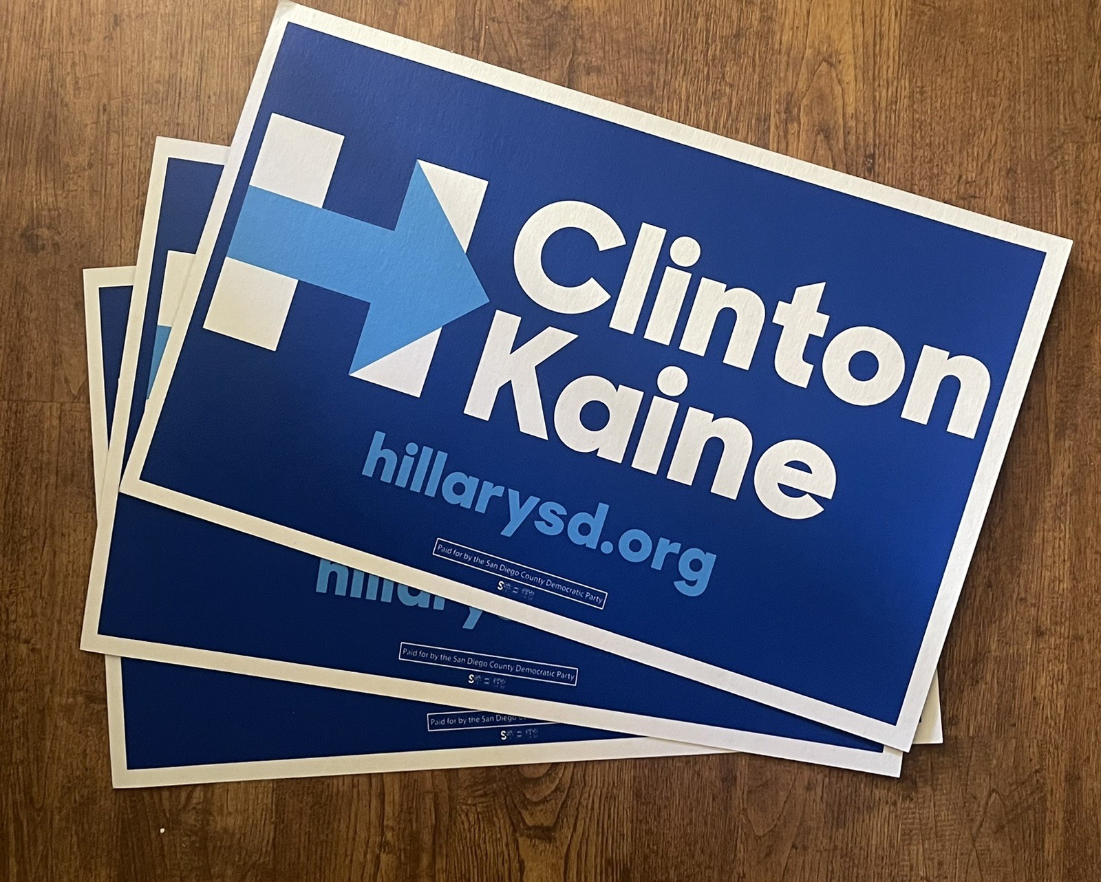 Lot of 14 Hillary Clinton Official Presidential Campaign Signs 2016 Sign