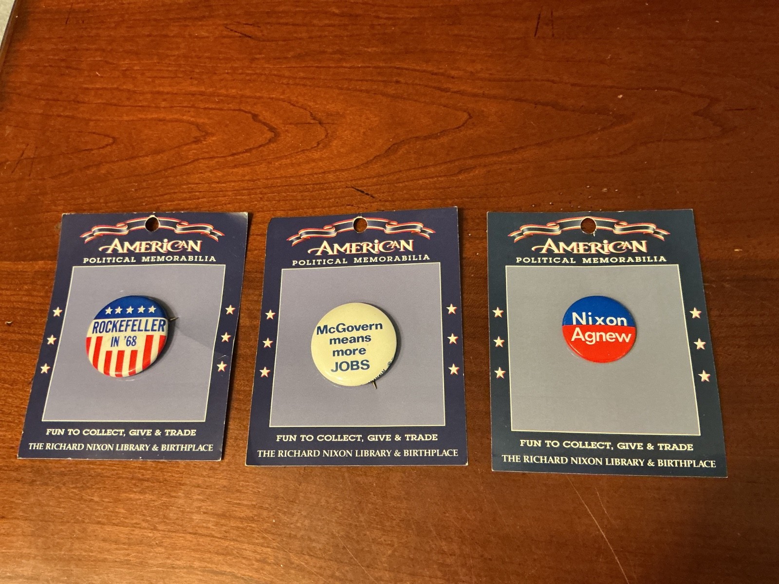 Lot of 3 American political memorabilia campaign buttons