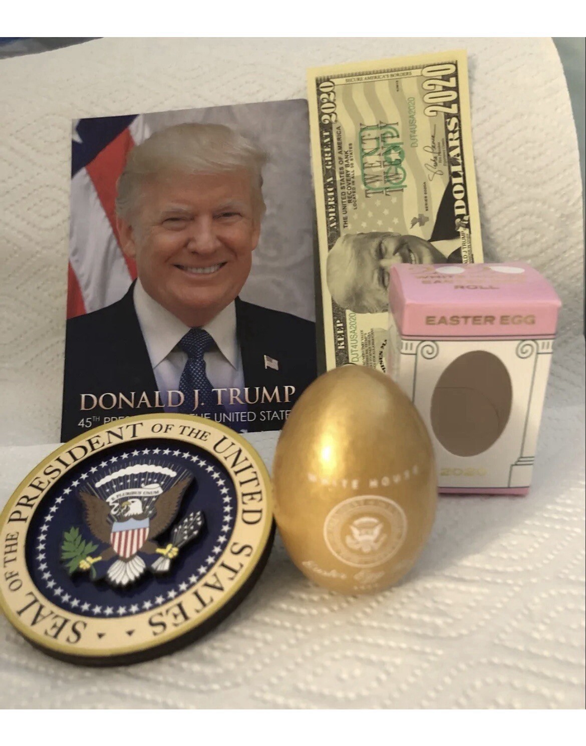 TRUMP CHALLENGE COIN 2025 INAUGURATION w WOOD BOX GOLD REPUBLICAN GOP Signature