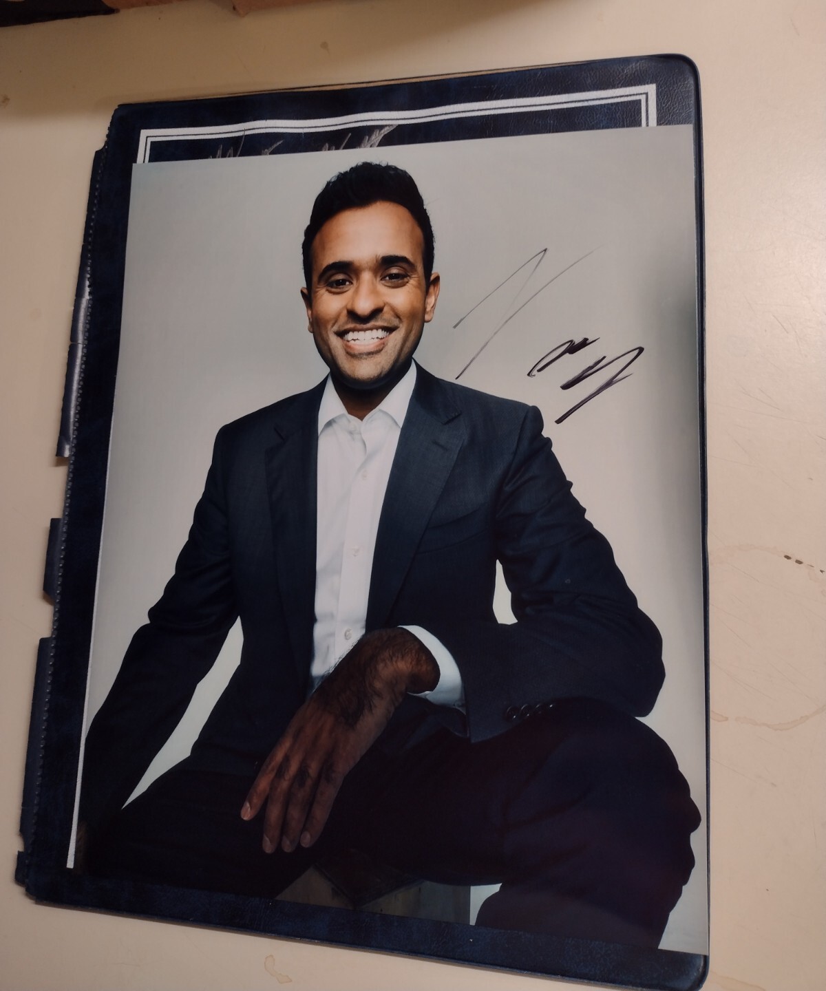 Vivek Ramaswamy 2024 Presidential Candidate Autographed 8×10 Photo