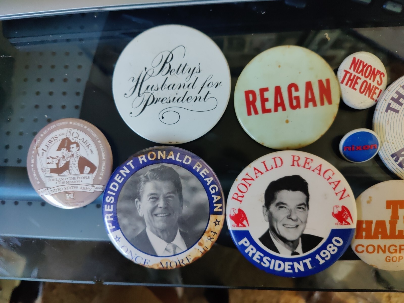 Presidents And Other Buttons