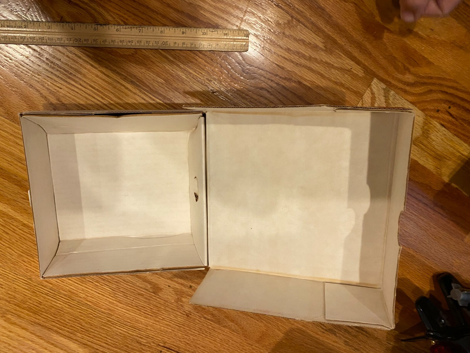 VINTAGE 1968 REPUBLICAN PARTY PRESIDENTIAL CAMPAIGN BOX RED WHITE BLUE WHEATON