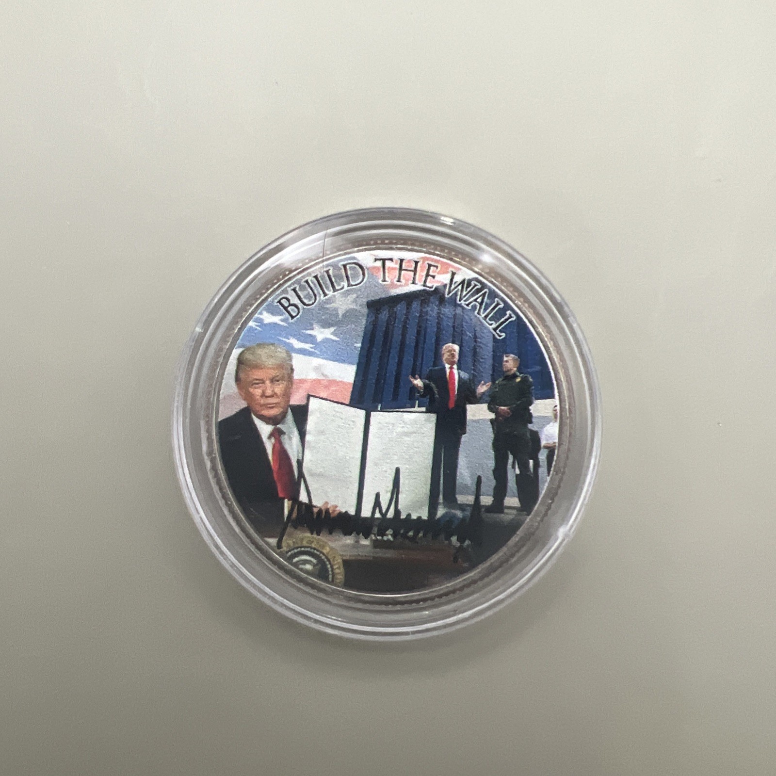 Donald Trump 45th President “Build the wall” half-dollar w/COA and stand