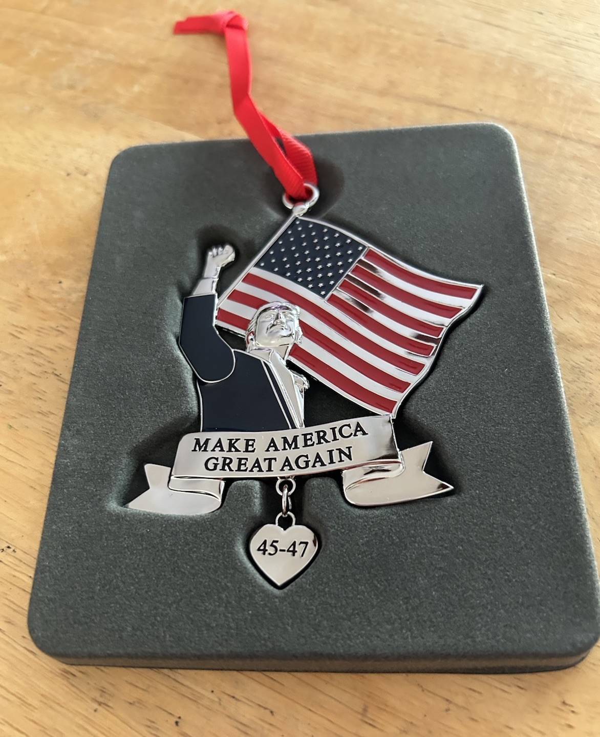 US President Trump MAGA Make America Great Again Flat Silver Ornament 45-47 Flag
