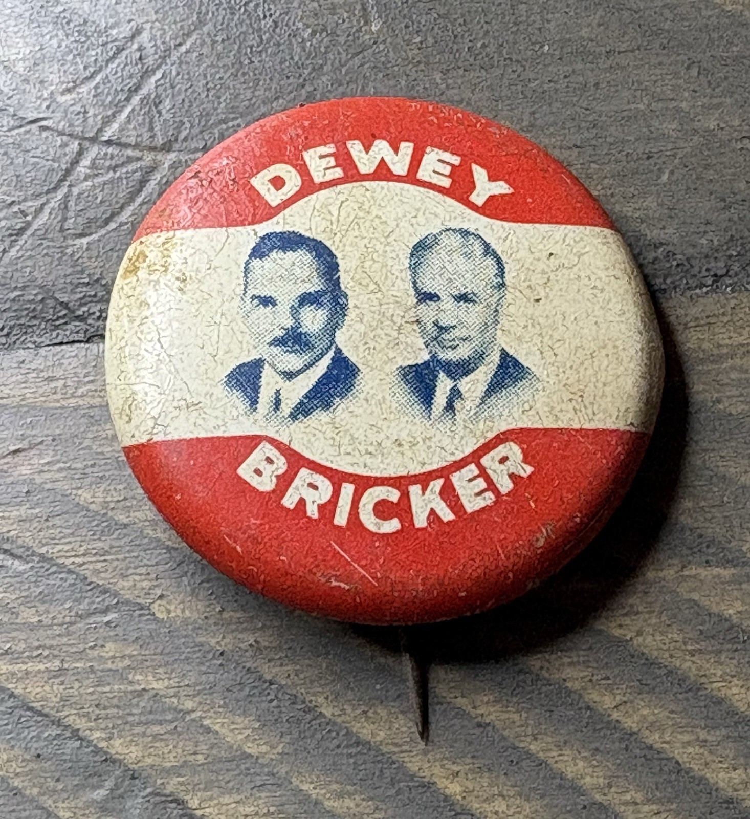 1944 Political Campaign Button Pin DEWEY & BRICKER 1” PIN