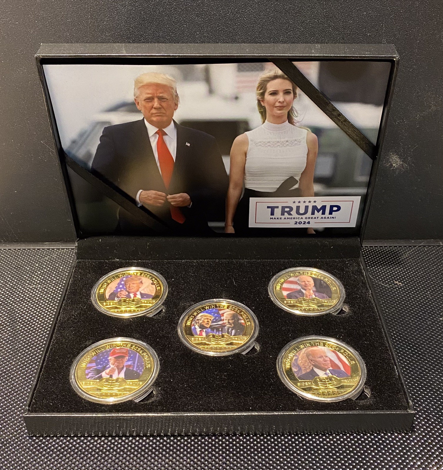 2024 🗽 Donald Trump VS Biden Election 🗽 Colorized Silver Plated Coin Set