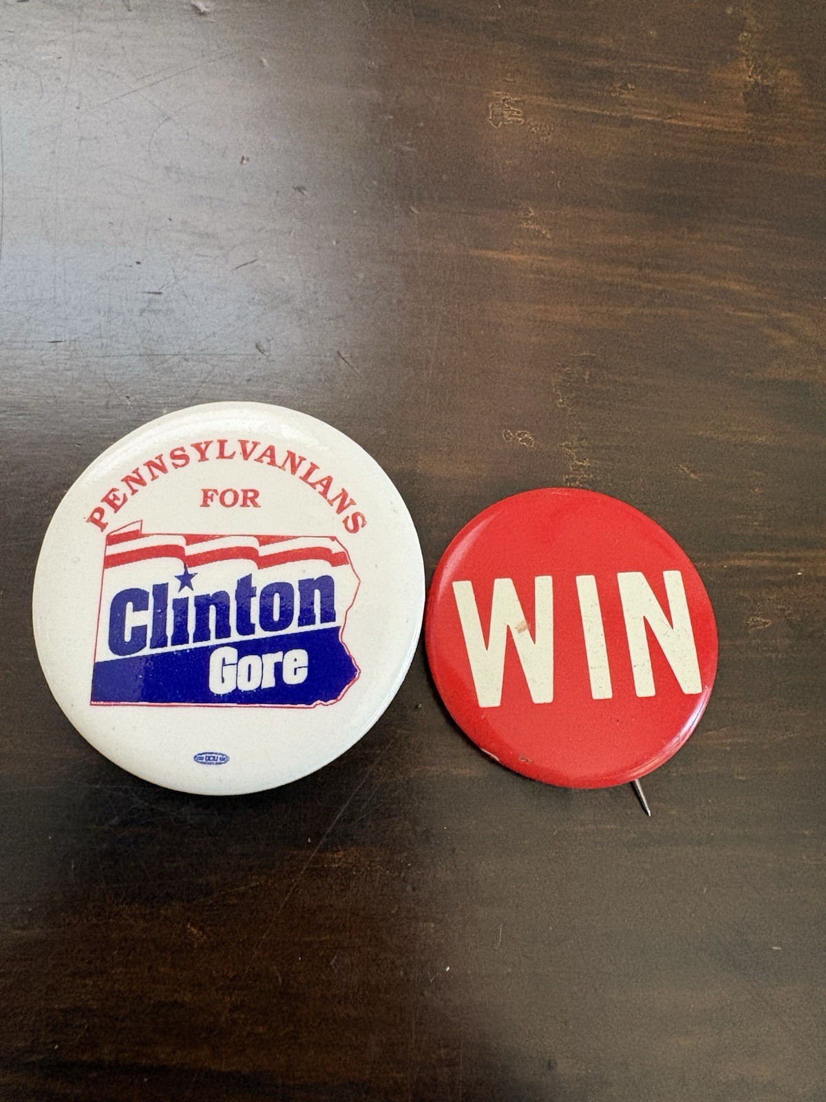 2000 GORE – Pennsylvania for Clinton political campaign button pin