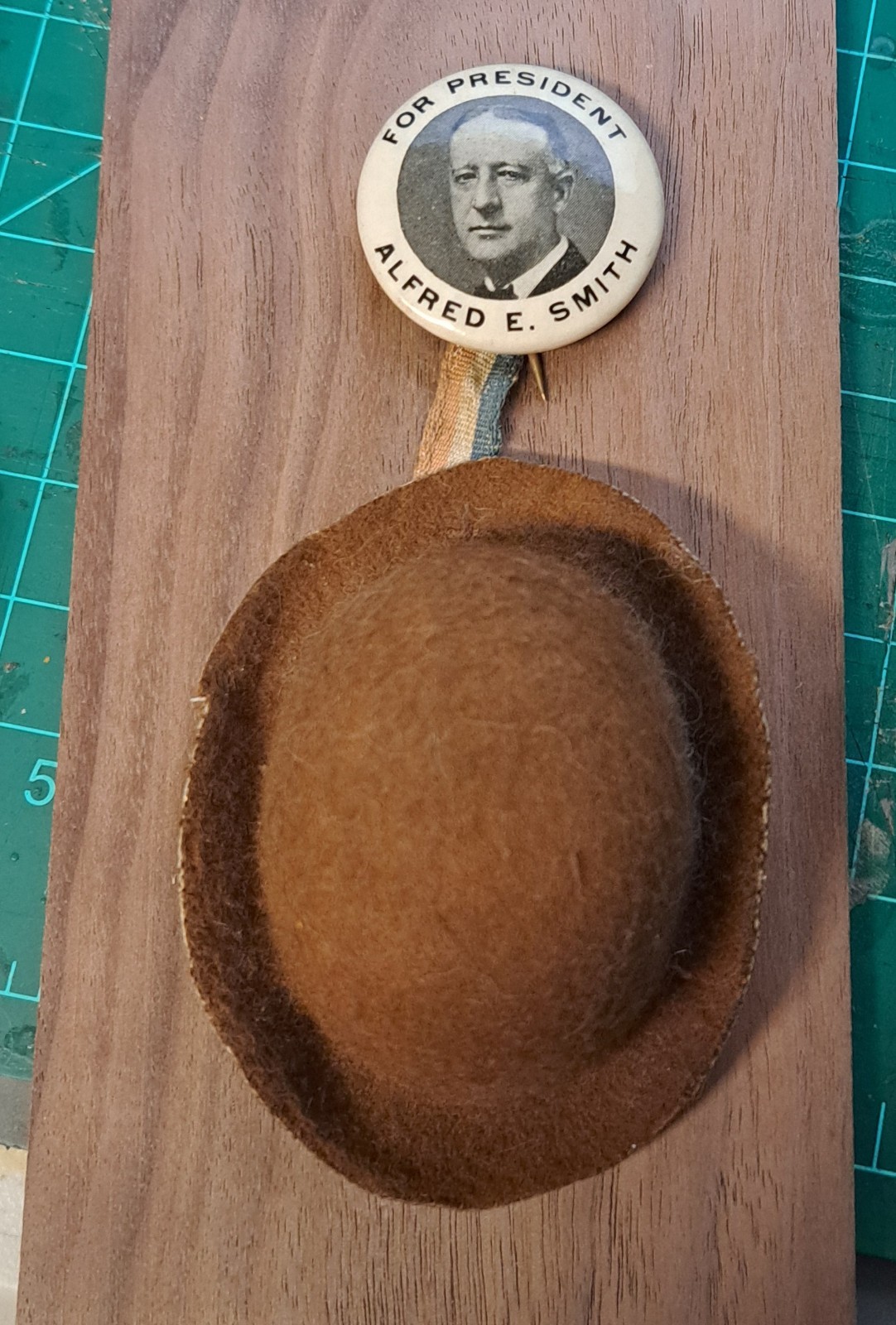 RARE 1928 Al Smith For President Campaign Pinback Button Brown Felt Derby Hat