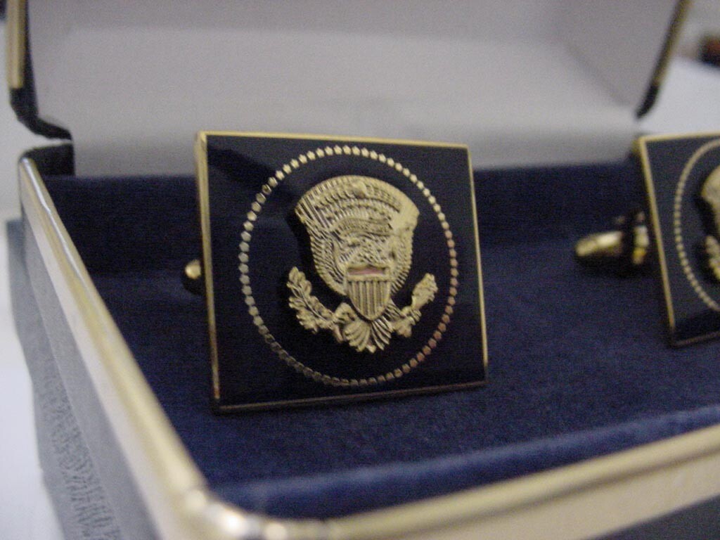 Pair of President DONALD TRUMP SQUARE VIP Cufflinks -NEW