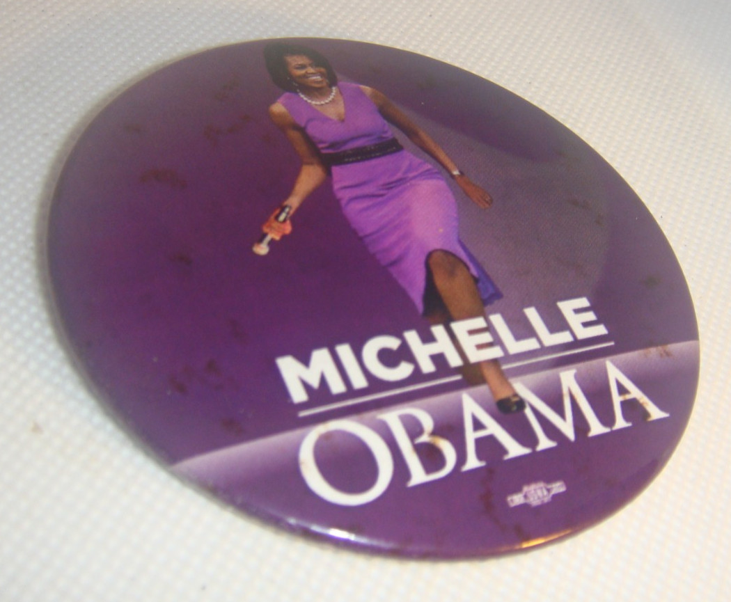 2008 Collectable Obama Presidential Campaign 3″ Photo Button MICHELLE OBAMA