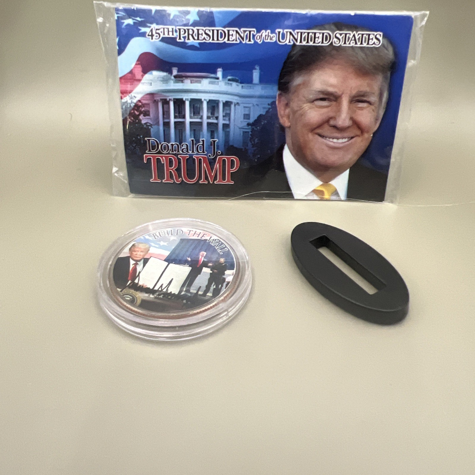 Donald Trump 45th President “Build the wall” half-dollar w/COA and stand
