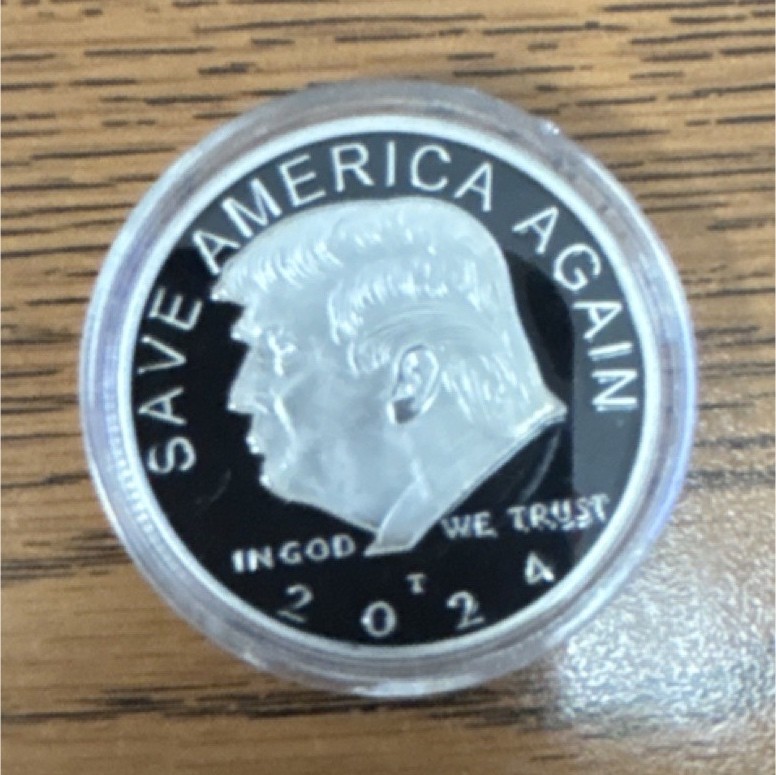 Donald Trump 2024 SAVE AMERICA AGAIN Commemorative Coin United States Politics