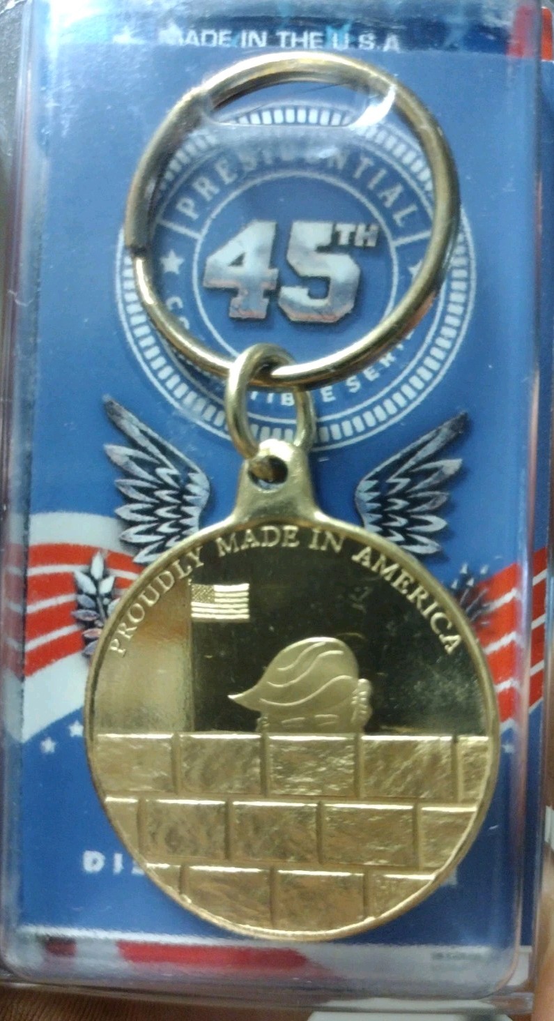 NEW! Rare Trump Build The Wall Keychain Made In USA. Solid Bronze. In Package