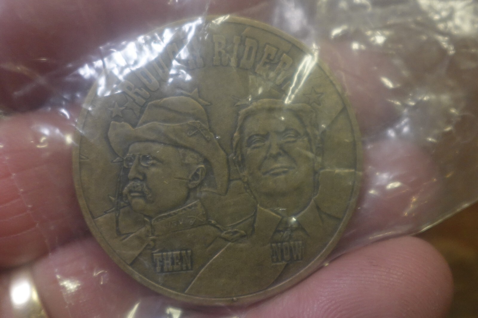 3-DONALD TRUMP 2-2020 SILVER GOLD PLATED 1 BRONZE 45 PRESIDEN KEEP AMERICA GREAT
