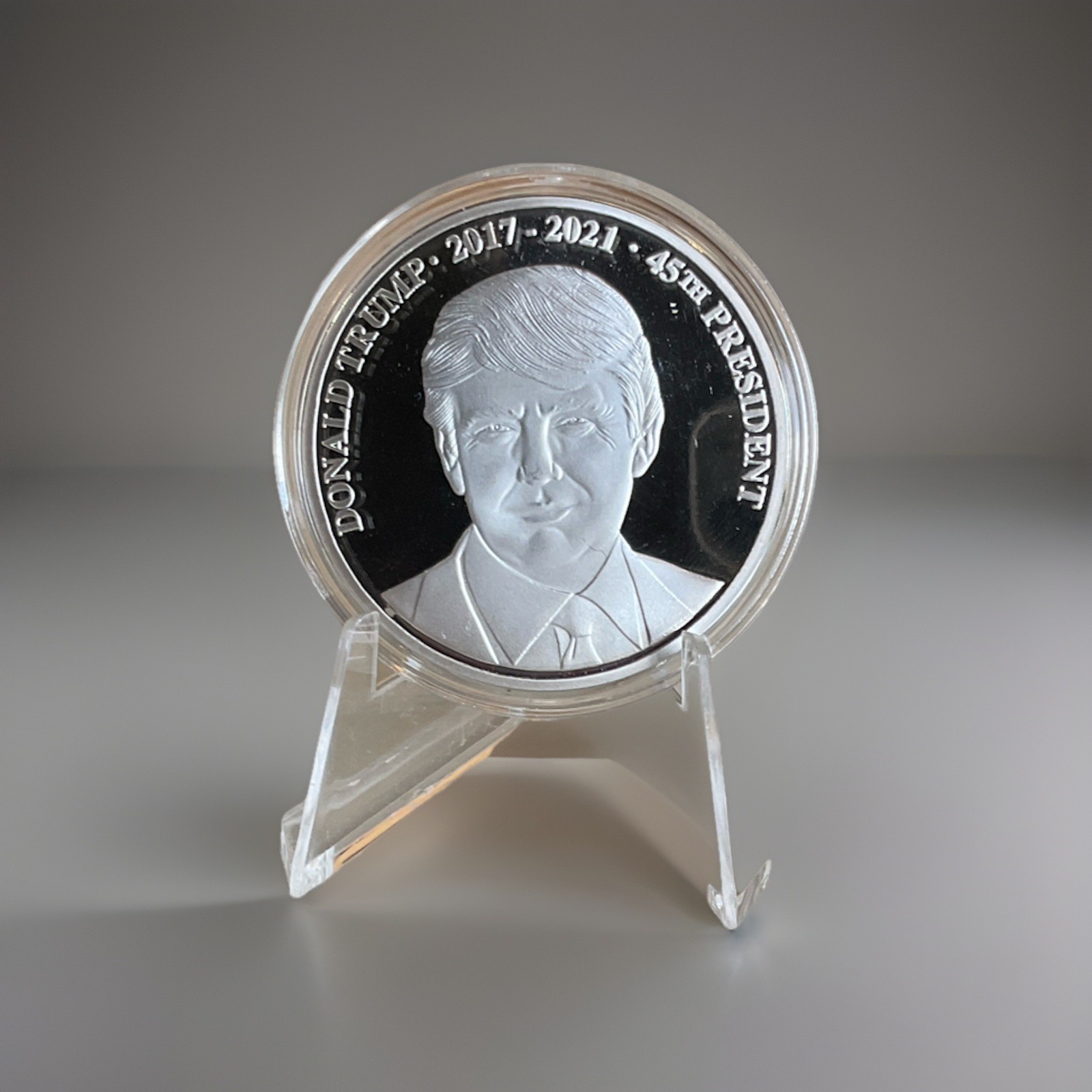 2016 AM “The Presidents Of The USA” Donald Trump Commemorative Coin W/ COA