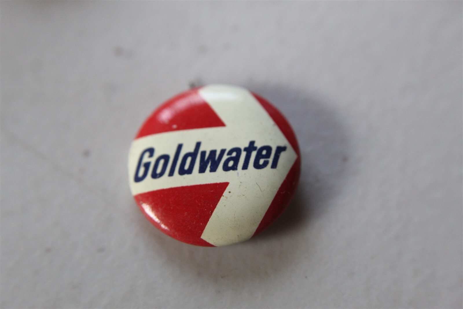GOLDWATER ARROW POLITICAL BUTTON NICE RED WHITE AND BLUE