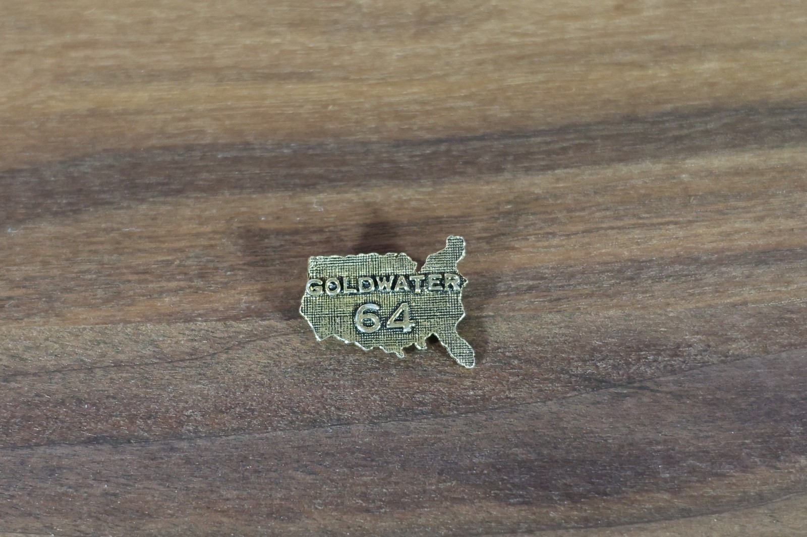 Rare 1964 Barry Goldwater Campaign USA Shaped Signed Gold Tone Lapel Pin Brooch