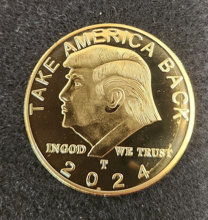 2024 DONALD TRUMP COLLECTOR COIN PRESIDENT GOLD ALLOY SOUVENIR