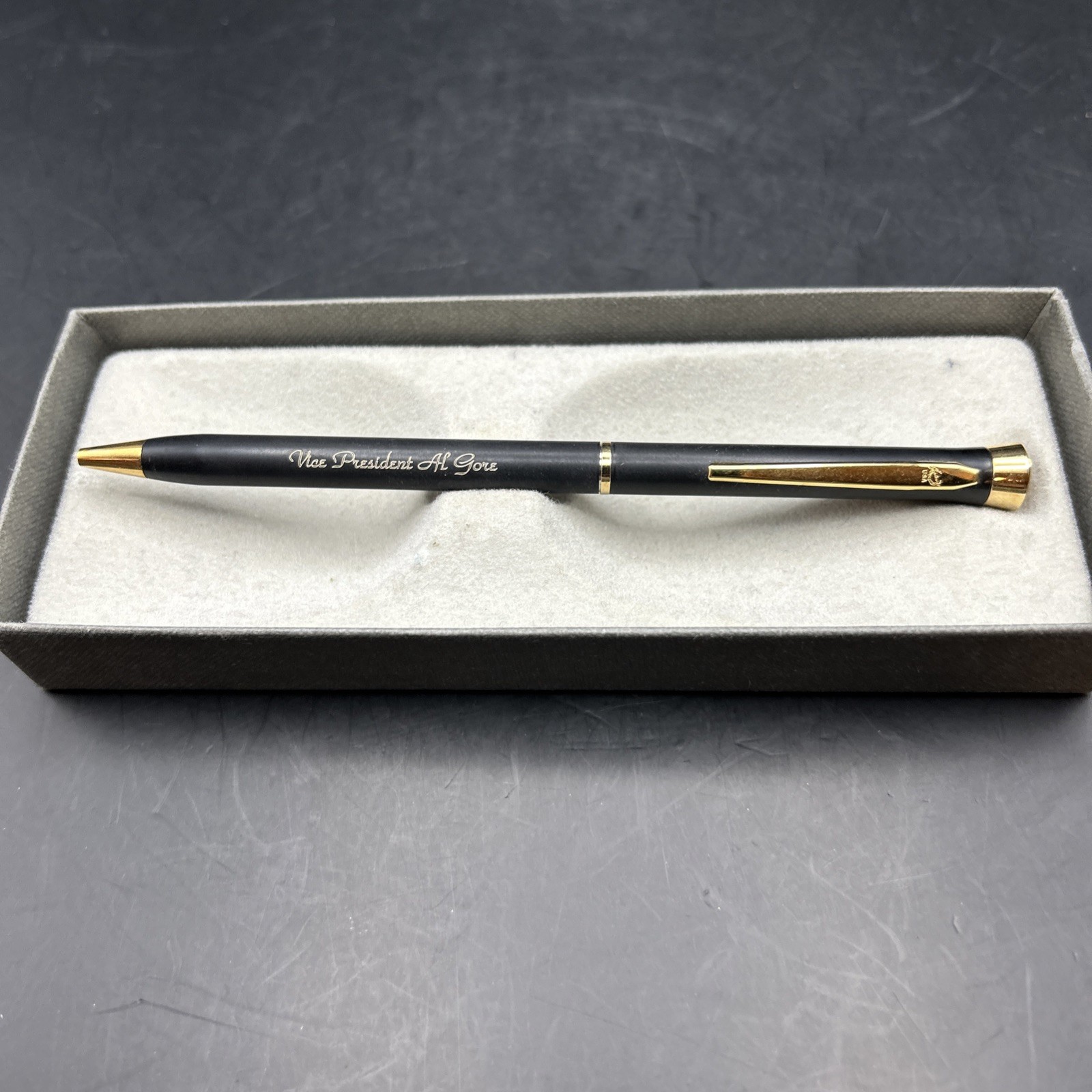 Al Gore Vice President Garland Signature Pen No Box Top BB5